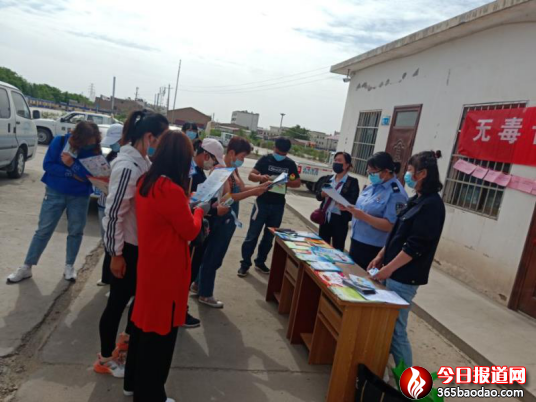 建林社區(qū)計生協(xié)志愿者開展禁毒防艾宣傳活動181.png