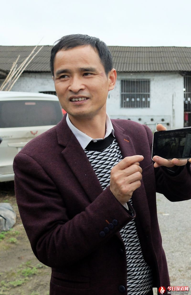 廣西恭城這位軍轉(zhuǎn)干部第一書記實干巧干“十大脫貧錦囊”助貧困村脫貧摘帽 (1).JPG