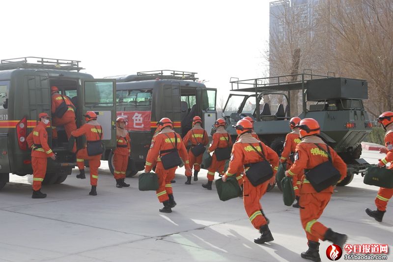 快速蹬車.JPG